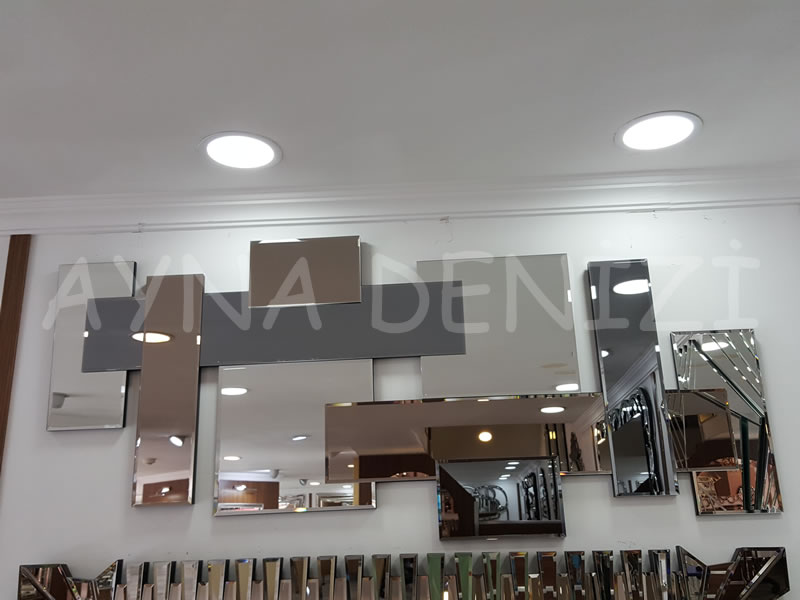 Deko Delikli Model Modern Ayna