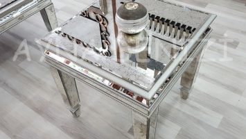 Boncuklu Model Aynalı Yan Sehpa