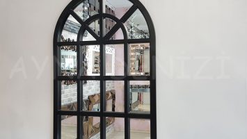 Klasik Model Siyah Renk Dekoratif Pencere Ayna