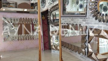 Matmazel Model Altın Renk Ayaklı Boy Aynası