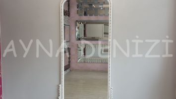 Sinyora Model Eskitme Beyaz Renk Boy Aynası
