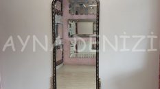 Sinyora Model Siyah Altın Renk Boy Aynası