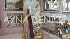 Sinyora Model Altın Renk Ayaklı Boy Aynası