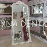 Sinyora Model Eskitme Beyaz Renk Ayaklı Boy Aynası-1