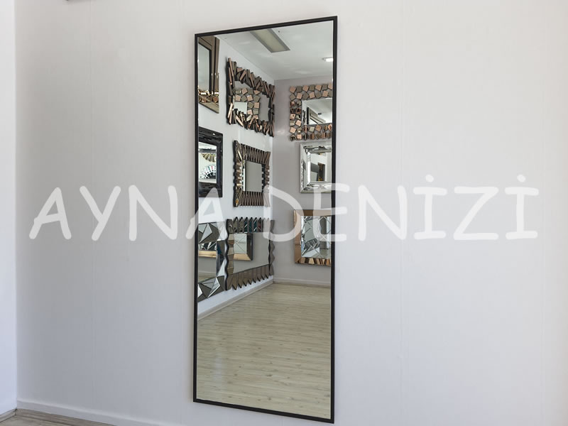 Majeste Elegant Model Siyah Renk Metal Çerçeveli Boy Aynası