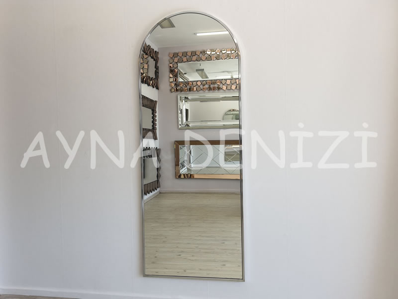 Matilda Elegant Model Platin Gümüş Renk Metal Çerçeveli Boy Aynası